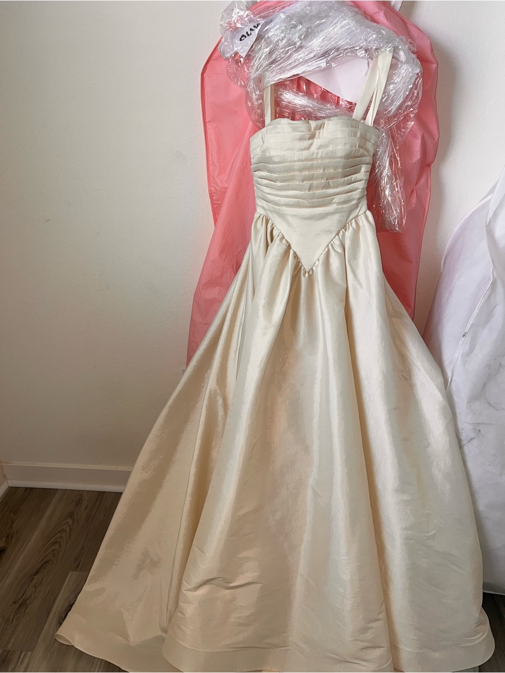 Meshki The CARLA Ruched Gown- Cream A-Line Bridal Gown High Slit-Size XS - Picture 12 of 16